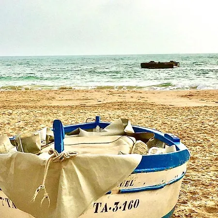 Casa de Férias Casa Diana: Vista Al Mar Y 3min A La Playa Y 30min A Portaventura *