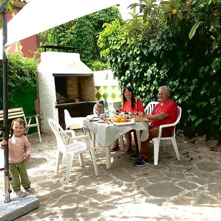 Casa Diana: Vista Al Mar Y 3min A La Playa Y 30min A Portaventura Holiday home