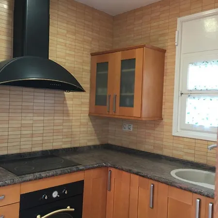 Casa Diana: Vista Al Mar Y 3min A La Playa Y 30min A Portaventura Holiday home Torredembarra