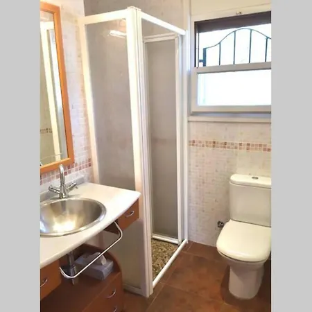 Casa Diana: Vista Al Mar Y 3min A La Playa Y 30min A Portaventura