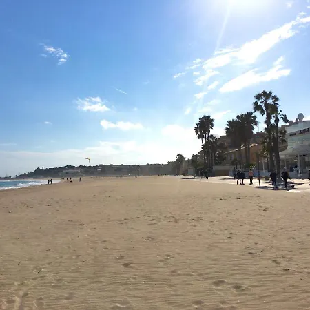 Casa Diana: Vista Al Mar Y 3min A La Playa Y 30min A Portaventura *